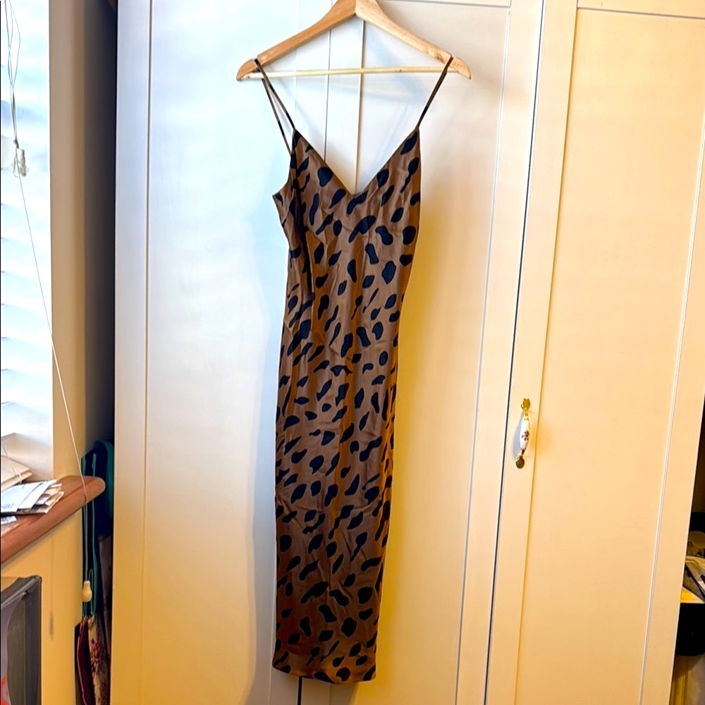 L'AGENCE Jodie V Neck Slip Dress